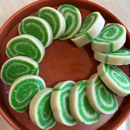 Kaju Pista Roll